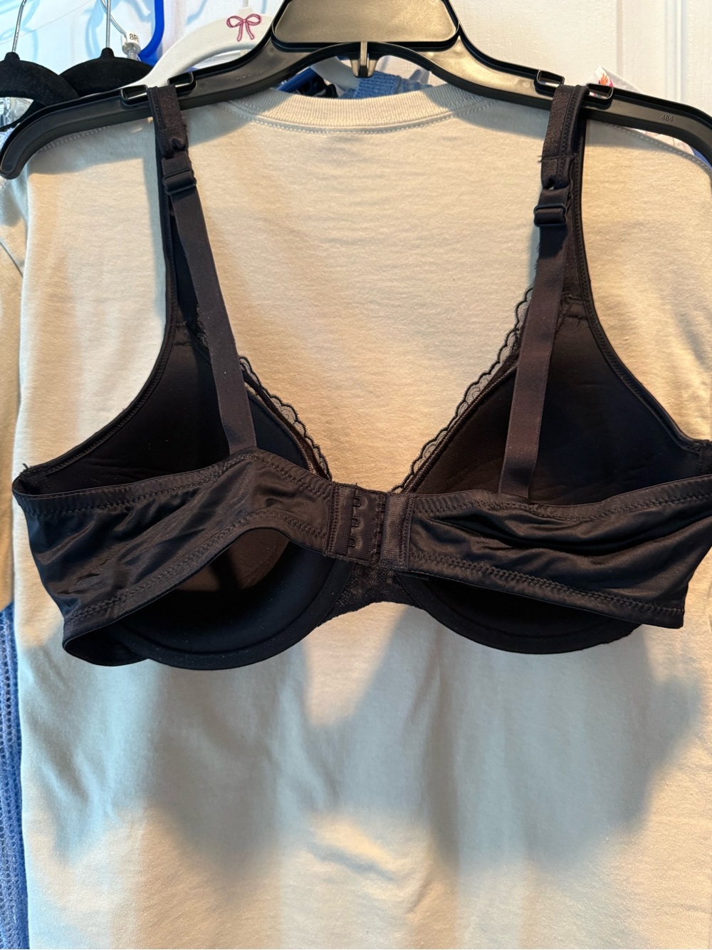 Playtex Black Bra with White Lace Embroidery - Picture 2 of 3